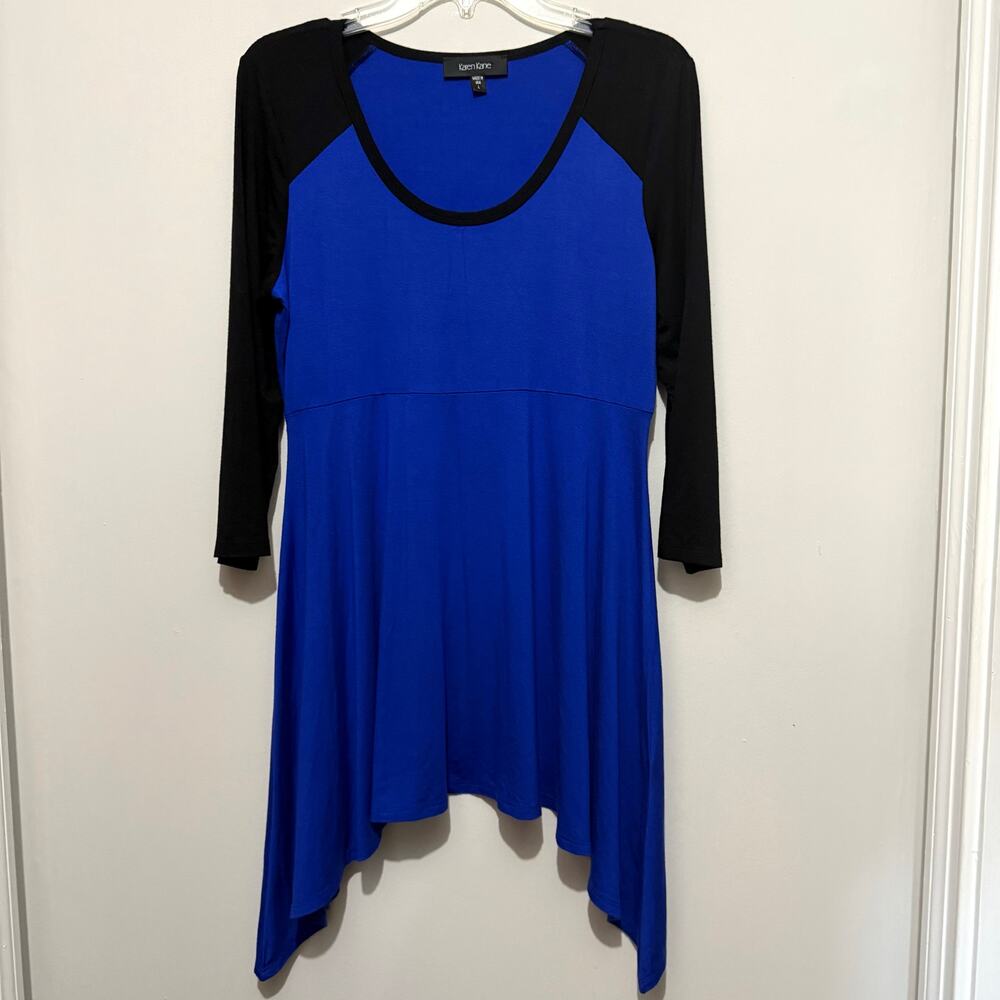 Karen Kane Shark Bite Hem Blue & Black Color Blocked Tunic Top LG Made in USA